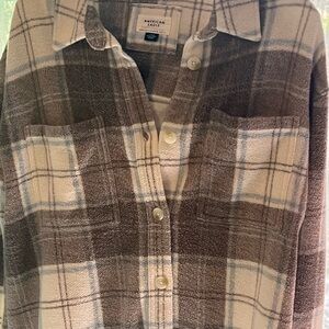 American Eagle Soft Cream and Gray